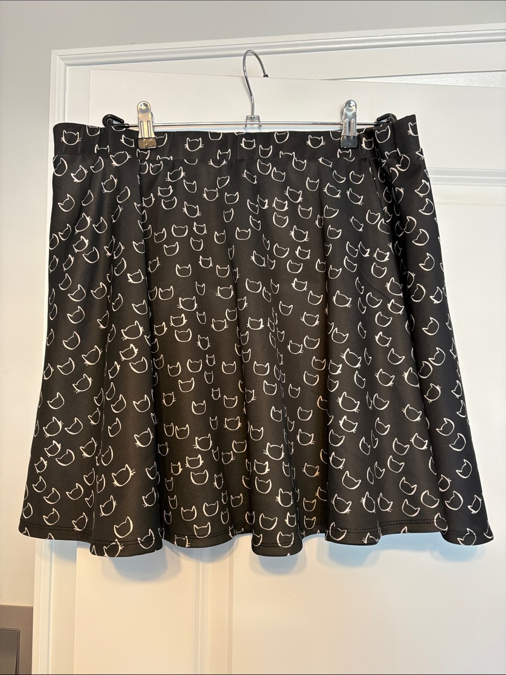 Hot Topic Black Skater Skirt with White Cat Outline Print